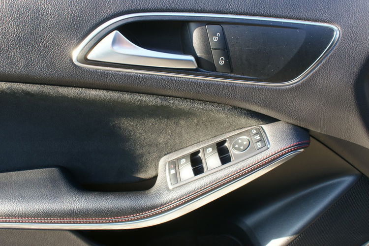 Mercedes A 220 zdjęcie 25