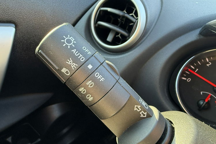 Nissan Qashqai Zadbany Bezwypadkowy Niski oryginalny przebieg zdjęcie 13