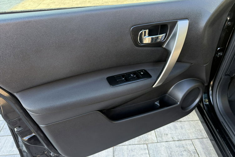 Nissan Qashqai Zadbany Bezwypadkowy Niski oryginalny przebieg zdjęcie 15