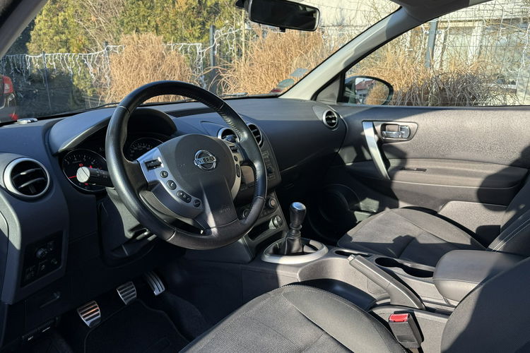 Nissan Qashqai Zadbany Bezwypadkowy Niski oryginalny przebieg zdjęcie 16