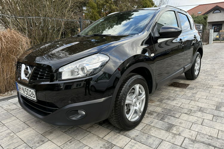 Nissan Qashqai Zadbany Bezwypadkowy Niski oryginalny przebieg zdjęcie 2