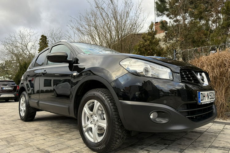 Nissan Qashqai Zadbany Bezwypadkowy Niski oryginalny przebieg zdjęcie 37