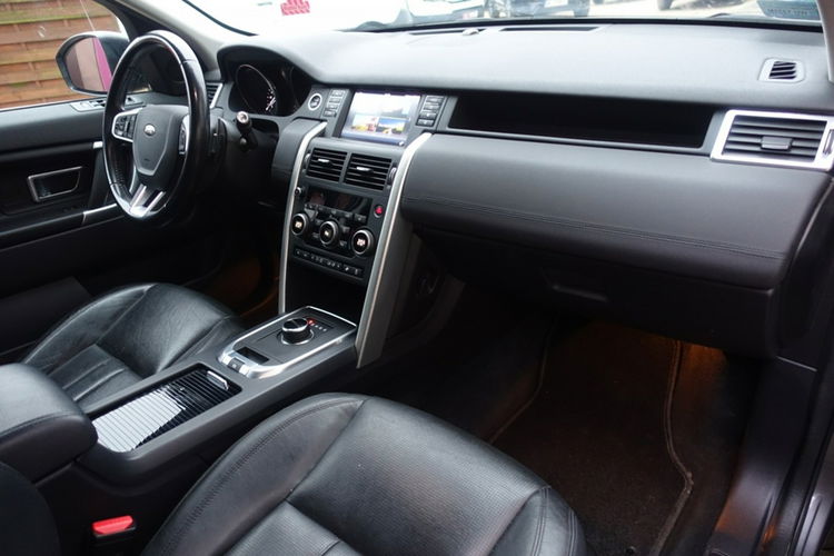 Land Rover Discovery Sport Rezerwacja zdjęcie 13