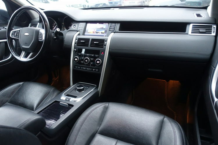 Land Rover Discovery Sport Rezerwacja zdjęcie 14
