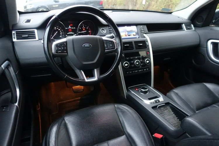 Land Rover Discovery Sport Rezerwacja zdjęcie 16