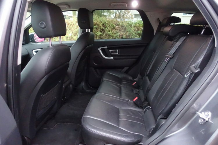 Land Rover Discovery Sport Rezerwacja zdjęcie 9