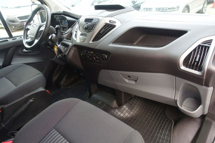 Ford Transit Custom Rezerwacja zdjęcie 29