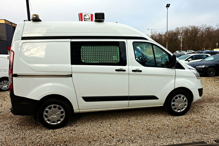 Ford Transit Custom Rezerwacja zdjęcie 8