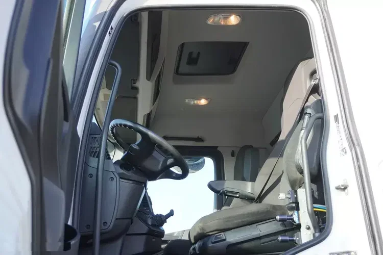 Mercedes Arocs 1833 / 87 000 km / Hds HIAB X-DUO 128 B-2 / trójstronna wywrotka zdjęcie 14