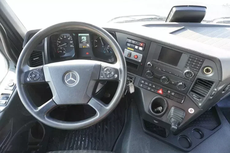 Mercedes Arocs 1833 / 87 000 km / Hds HIAB X-DUO 128 B-2 / trójstronna wywrotka zdjęcie 18