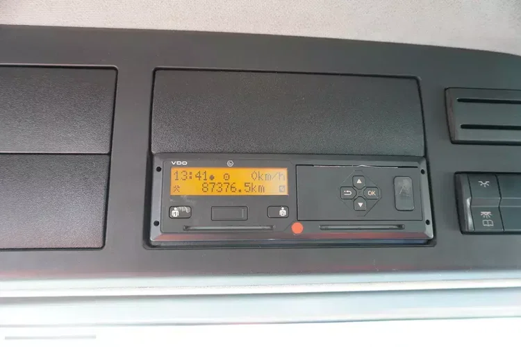 Mercedes Arocs 1833 / 87 000 km / Hds HIAB X-DUO 128 B-2 / trójstronna wywrotka zdjęcie 2