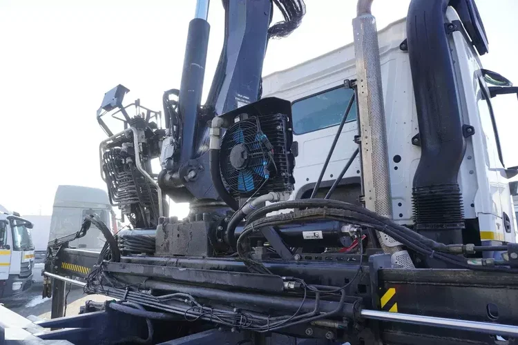 Mercedes Arocs 1833 / 87 000 km / Hds HIAB X-DUO 128 B-2 / trójstronna wywrotka zdjęcie 25