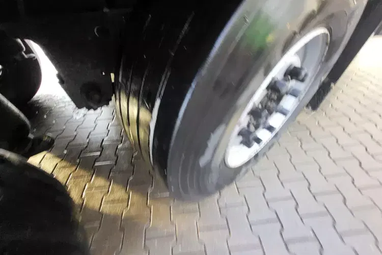 Schmitz SKO 24 - DOOST - podwójna podłoga zdjęcie 10