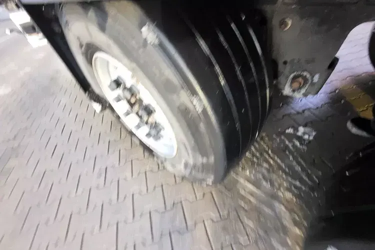 Schmitz SKO 24 - DOOST - podwójna podłoga zdjęcie 14