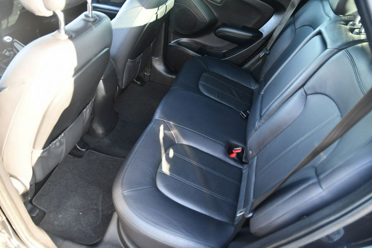 Hyundai ix35 2.0d 4X4 AWD Panorama Dach.Klimatr 2 str. Skóry.Navi.Kam.Cofania.OKAZJ zdjęcie 19