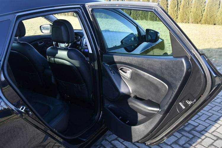 Hyundai ix35 2.0d 4X4 AWD Panorama Dach.Klimatr 2 str. Skóry.Navi.Kam.Cofania.OKAZJ zdjęcie 24