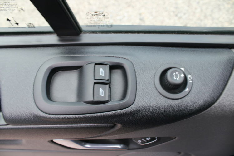 Ford Transit Custom 130HP L2 AUTOMAT Kamera Trend F-vat Gwarancja zdjęcie 17