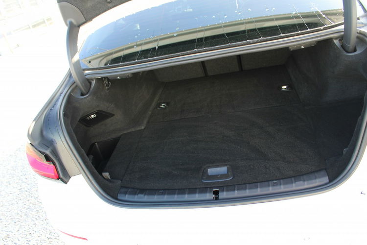 BMW 530 530e F-Vat Gwarancja Salon Polska Skóra Led zdjęcie 33