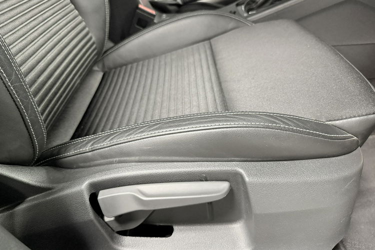 Skoda Octavia RS 2.0 TDI 184KM CANTON HiFi AppleCar LED Bi-Xenon Duża Navi Niemiec zdjęcie 29