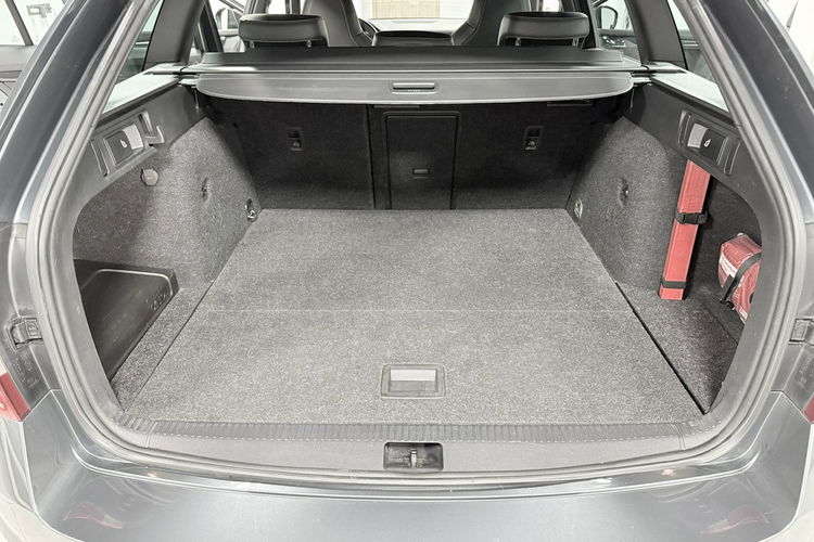 Skoda Octavia RS 2.0 TDI 184KM CANTON HiFi AppleCar LED Bi-Xenon Duża Navi Niemiec zdjęcie 33