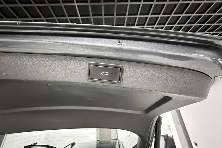 Skoda Octavia RS 2.0 TDI 184KM CANTON HiFi AppleCar LED Bi-Xenon Duża Navi Niemiec zdjęcie 39