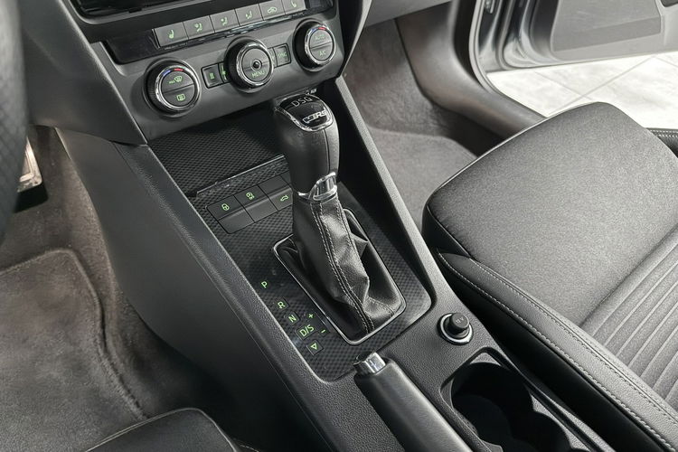 Skoda Octavia RS 2.0 TDI 184KM CANTON HiFi AppleCar LED Bi-Xenon Duża Navi Niemiec zdjęcie 47