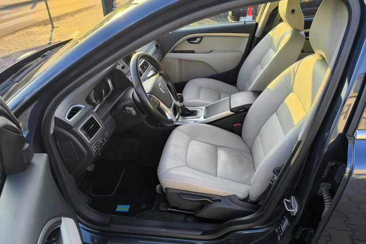 Volvo V70 1.6d 115KM Klimatronic Navi Skóra zdjęcie 16