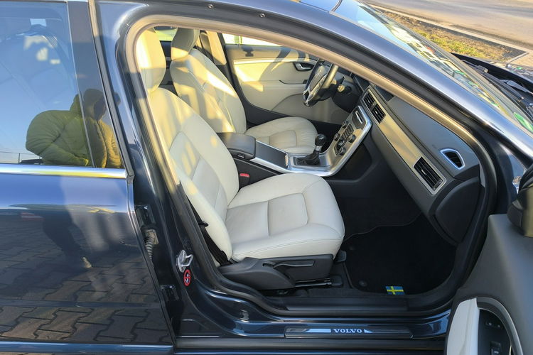 Volvo V70 1.6d 115KM Klimatronic Navi Skóra zdjęcie 22