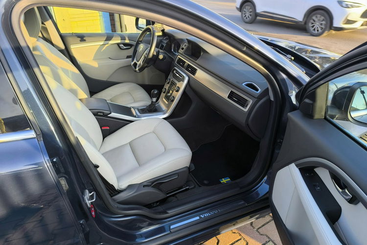 Volvo V70 1.6d 115KM Klimatronic Navi Skóra zdjęcie 25
