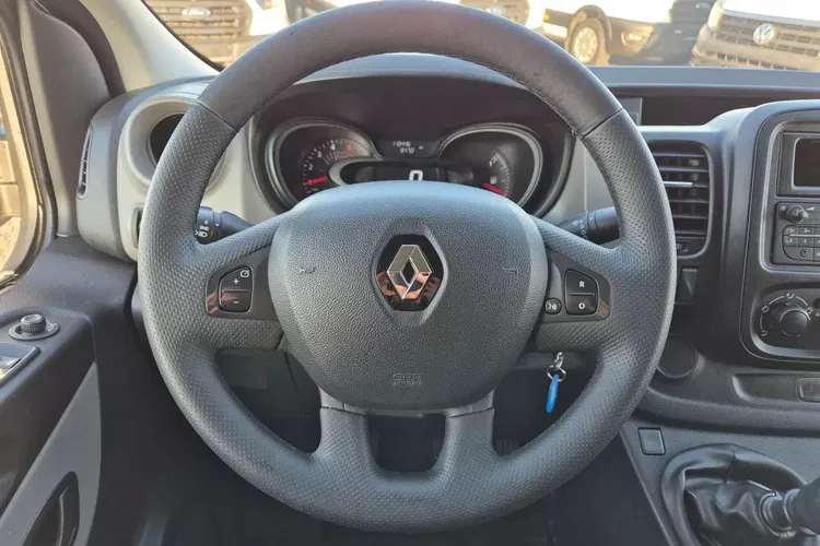 Renault Trafic Long 69900zł NETTO Brygadówka 6 osób 1.6dCi/120KM zdjęcie 16