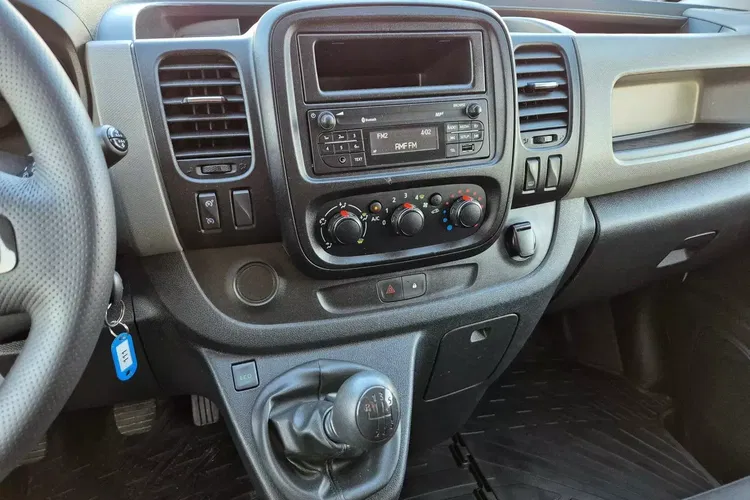 Renault Trafic Long 69900zł NETTO Brygadówka 6 osób 1.6dCi/120KM zdjęcie 18