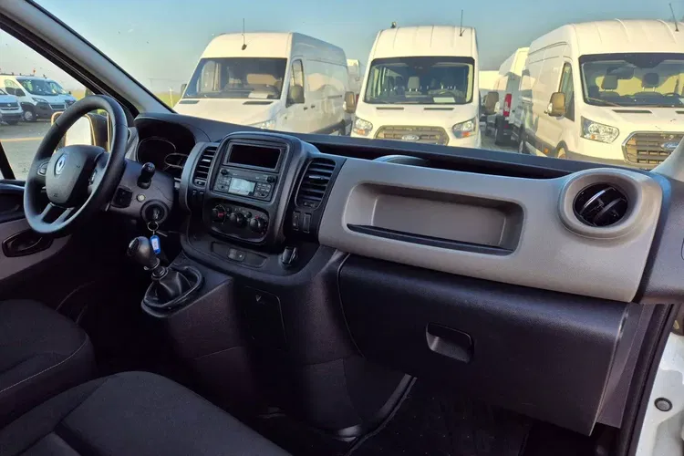 Renault Trafic Long 69900zł NETTO Brygadówka 6 osób 1.6dCi/120KM zdjęcie 23