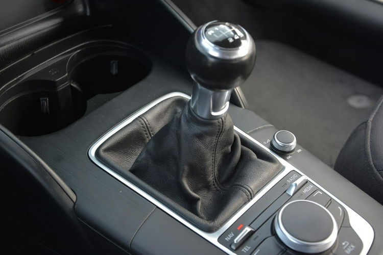 A3 Ledy Bi-Xenon Navi Klimatronic Parktronic Aso Audi zdjęcie 30