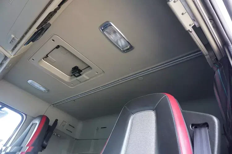 Volvo FM / 410 / E 6 / CHŁODNIA + WINDA / 21 PALET / DOPPEL STOCK / MULTI TEMPERATTURA zdjęcie 17