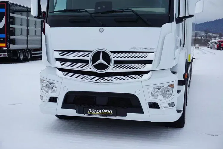Mercedes ACTROS / 2546 / EURO 6 / CHŁODNIA + WINDA / 23 PALETY / OŚ SKRĘTNA zdjęcie 24