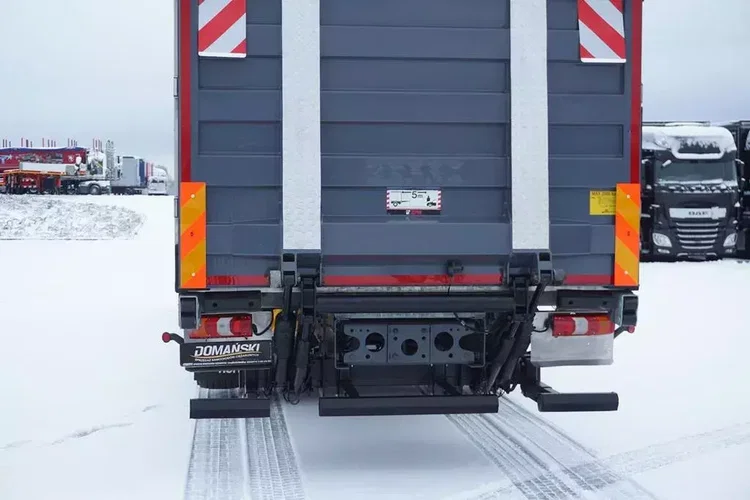 Mercedes ACTROS / 2546 / EURO 6 / CHŁODNIA + WINDA / 23 PALETY / OŚ SKRĘTNA zdjęcie 31