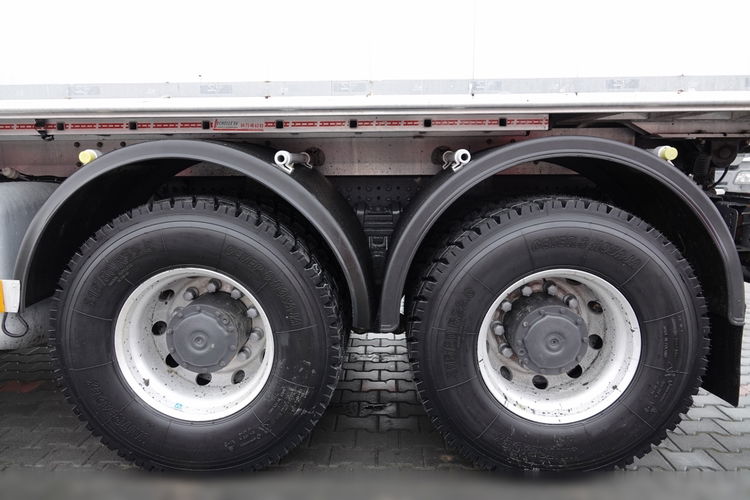 Mercedes AROCS 3243 / 8x4 / WYWROTKA 20m3 / TYLNOZSYP / EURO 6 / OPONY 100 % / ŁADOWNOŚĆ: 19, 500 KG / HYDROKLAPA  zdjęcie 29