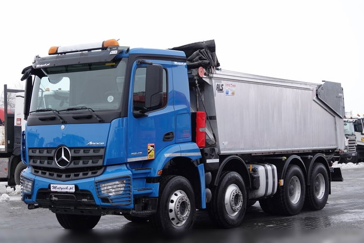 Mercedes AROCS 3243 / 8x4 / WYWROTKA 20m3 / TYLNOZSYP / EURO 6 / OPONY 100 % / ŁADOWNOŚĆ: 19, 500 KG / HYDROKLAPA  zdjęcie 7