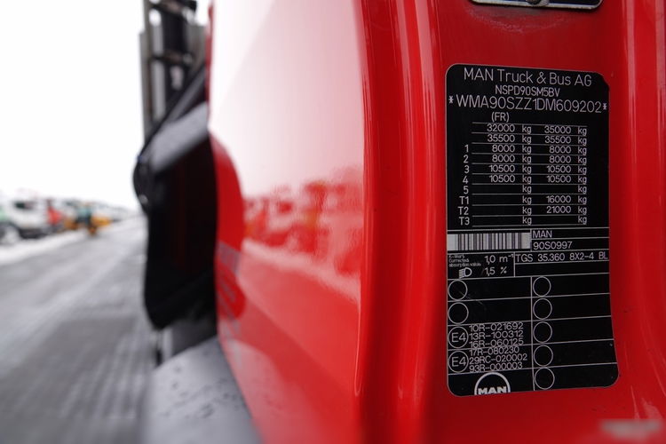 MAN TGS 35.360 / 8x2-4 / LAWETA + HDS HIAB 166 E-2 / OŚ PODNOSZONA / 4 OSIOWY / NAJAZDY HYDRAULICZNE / WCIĄGARKA / POMOC DROGOWA / EURO 5 EEV zdjęcie 46