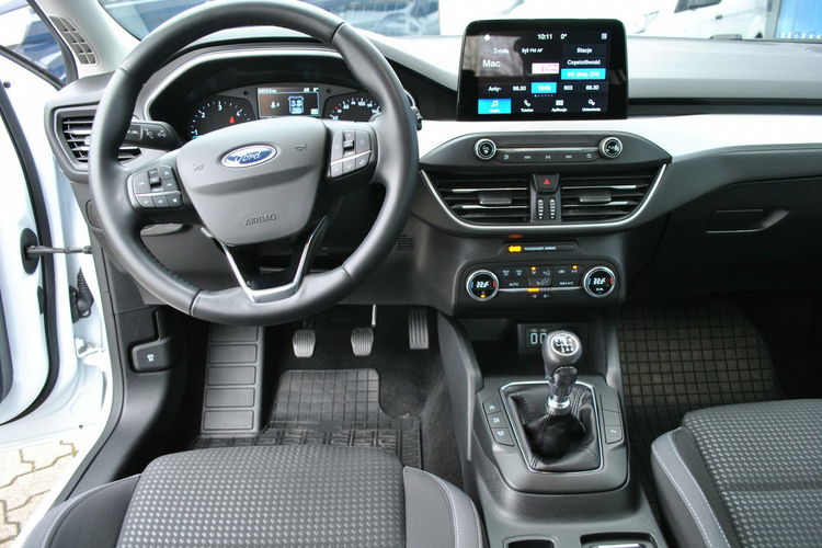 Focus Hatchback Connected 1, 5 EcoBlue 120KM ASO Forda Gwarancja zdjęcie 14
