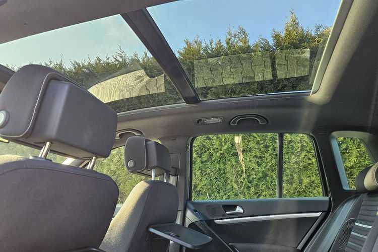 Volkswagen Tiguan Navi / Parktronic x 2 / Podgrzewane fotele / Aut. system parkowania zdjęcie 8