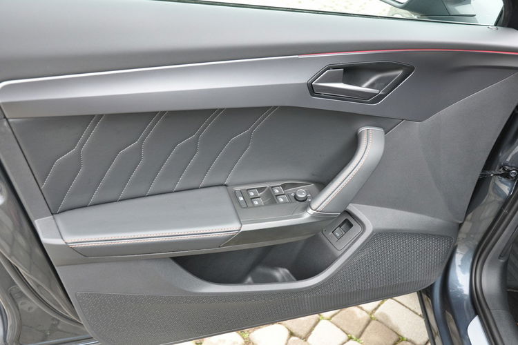 Cupra Formentor 1.5TSI 150KM DSG Beats Ambiente Kamera El.Klapa Gwar. Dealer FV23% zdjęcie 10