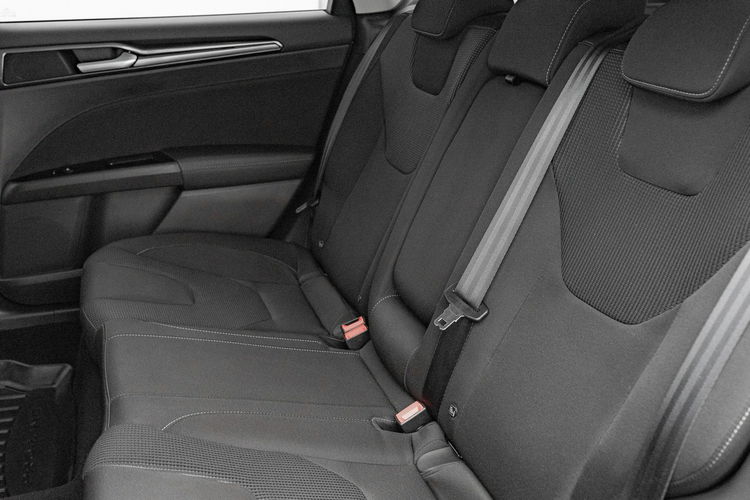Ford Mondeo 2.0 EcoBlue Titanium Podgrz.f kier szyba K.cof Salon PL VAT23% zdjęcie 27