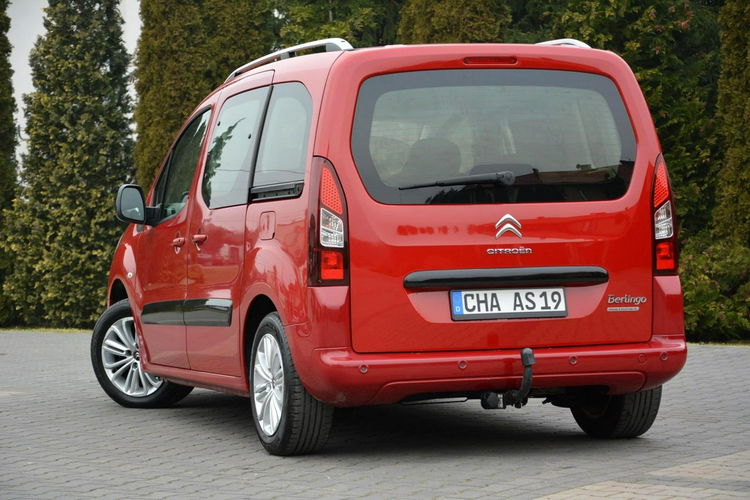 Citroen Berlingo lift Multispace Klimatronic Ledy Relingi Parltronic Hak Alu 16 zdjęcie 14