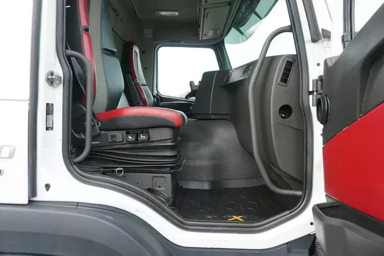 Volvo FMX / 540 / 8 X 4 / TRIDEM / SKRZYNIOWY + HDS / FASSI F 295 / WYS. 16.7 M zdjęcie 29