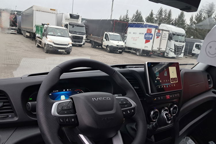 IVECO Daily 35S18H V zdjęcie 4