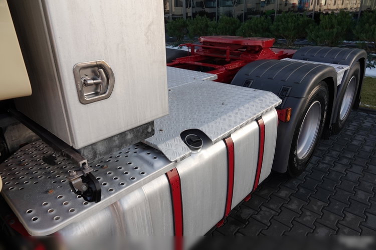 Scania R 580 / V8 / 6x4 / DMC: 95.000 KG / KLIMA POSTOJOWA / OPTICRUISE / 3 OSIOWY CIĄGNIK SIODŁOWY  zdjęcie 13