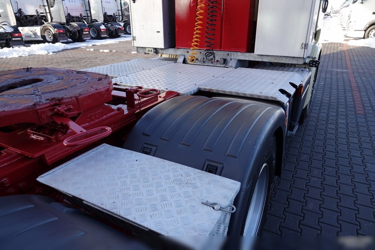 Scania R 580 / V8 / 6x4 / DMC: 95.000 KG / KLIMA POSTOJOWA / OPTICRUISE / 3 OSIOWY CIĄGNIK SIODŁOWY  zdjęcie 19