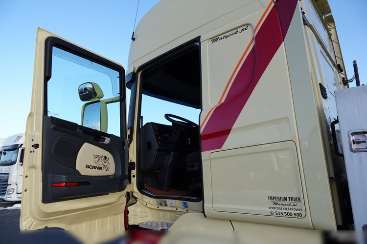 Scania R 580 / V8 / 6x4 / DMC: 95.000 KG / KLIMA POSTOJOWA / OPTICRUISE / 3 OSIOWY CIĄGNIK SIODŁOWY  zdjęcie 29
