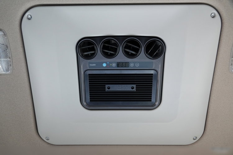 Scania R 580 / V8 / 6x4 / DMC: 95.000 KG / KLIMA POSTOJOWA / OPTICRUISE / 3 OSIOWY CIĄGNIK SIODŁOWY  zdjęcie 42